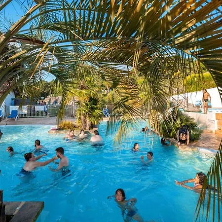 Campeggio Mobil-home Confortable Avec Terrasse à Pour 5 Personnes - Api-1-52-1551 Espelette